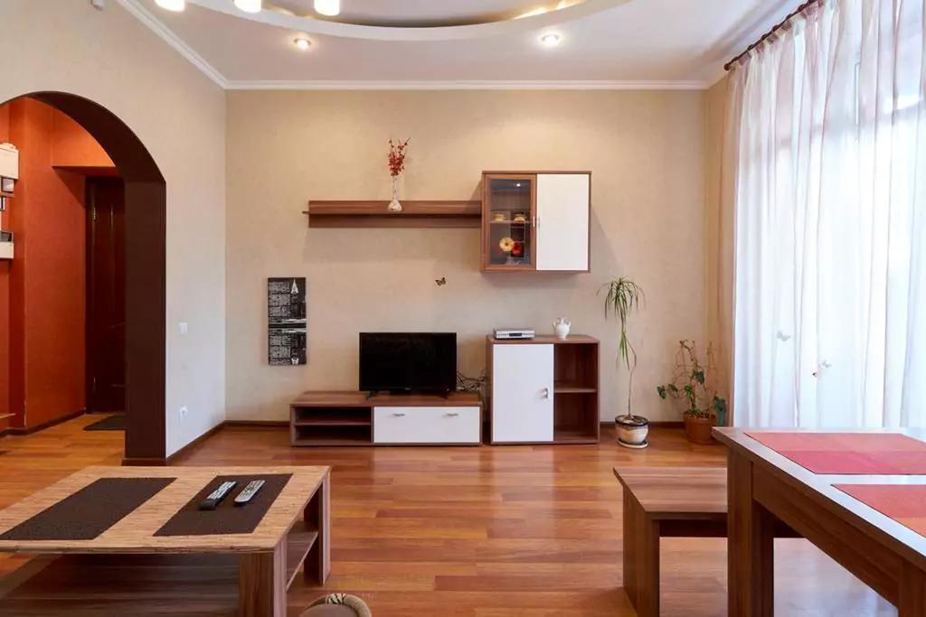 Home Hotel Apartments On Khreshchatyk Area Киев Экстерьер фото