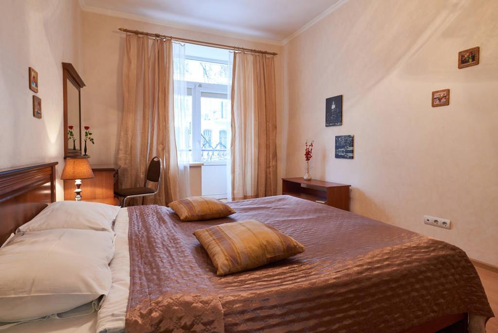 Home Hotel Apartments On Khreshchatyk Area Киев Экстерьер фото