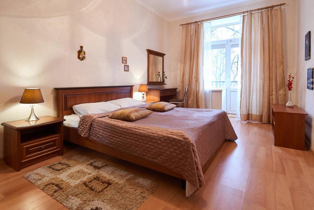 Home Hotel Apartments On Khreshchatyk Area Киев Экстерьер фото