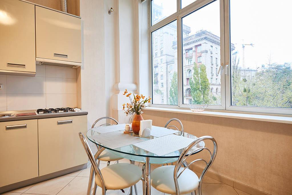 Home Hotel Apartments On Khreshchatyk Area Киев Экстерьер фото